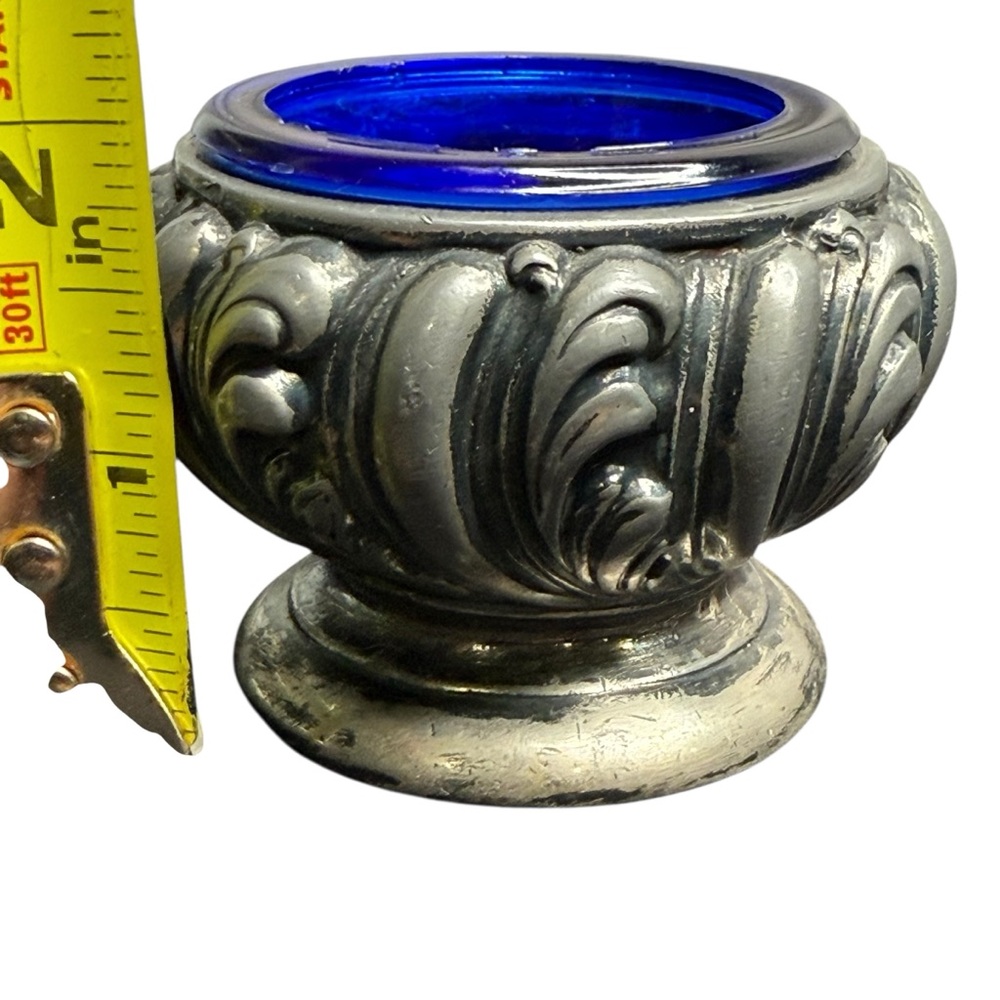 WB MFG CO (WEIDLICH BROS) 3853 SILVER EMBOSSED NOUVEAU SALT CELLAR – EARLY 1900s - Picture 10 of 11